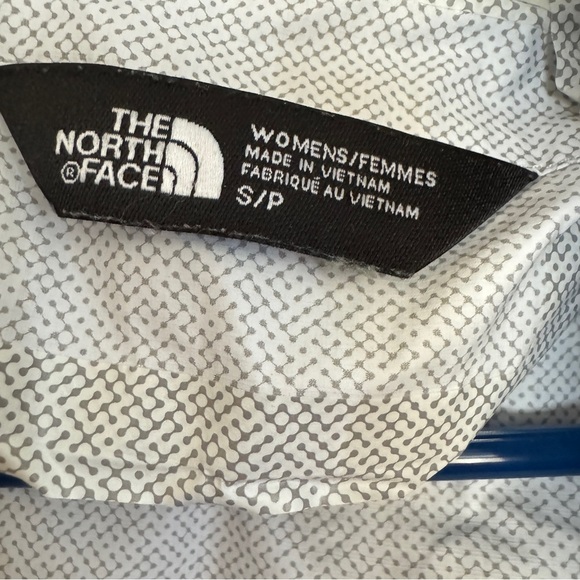 The North Face Women's Venture 2 Waterproof Jacket Size S - Picture 13 of 14